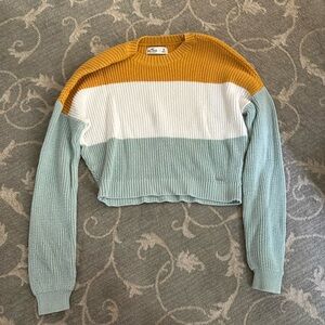 Hollister crop sweater size Small